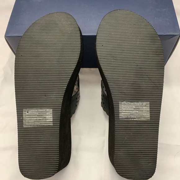 American Eagle Black Platform Thong - Picture 5 of 5